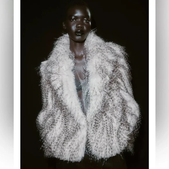 ZARA SHORT FAUX FUR COAT - Picture 2 of 16